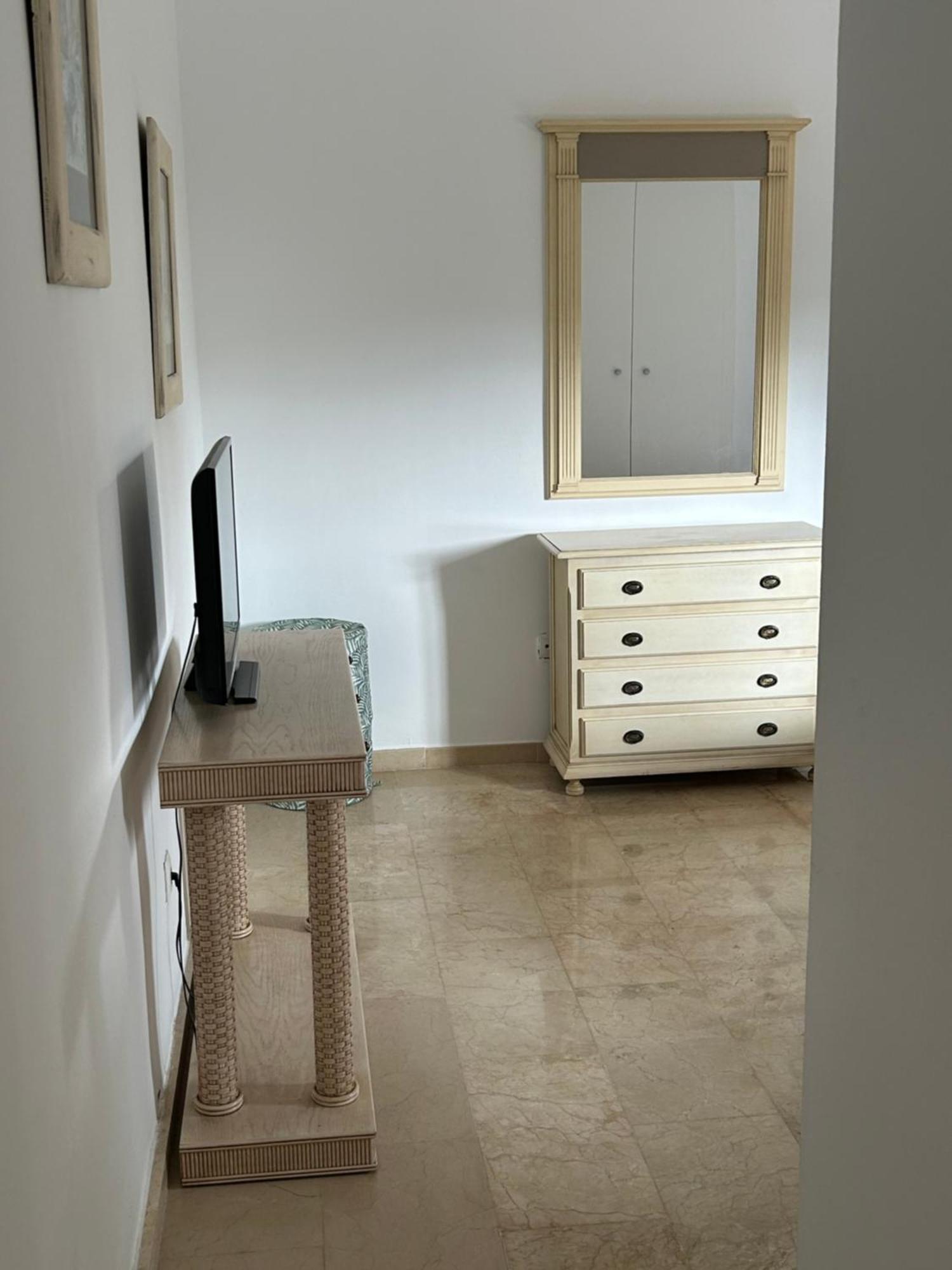 Appartement Urb Alcantara *