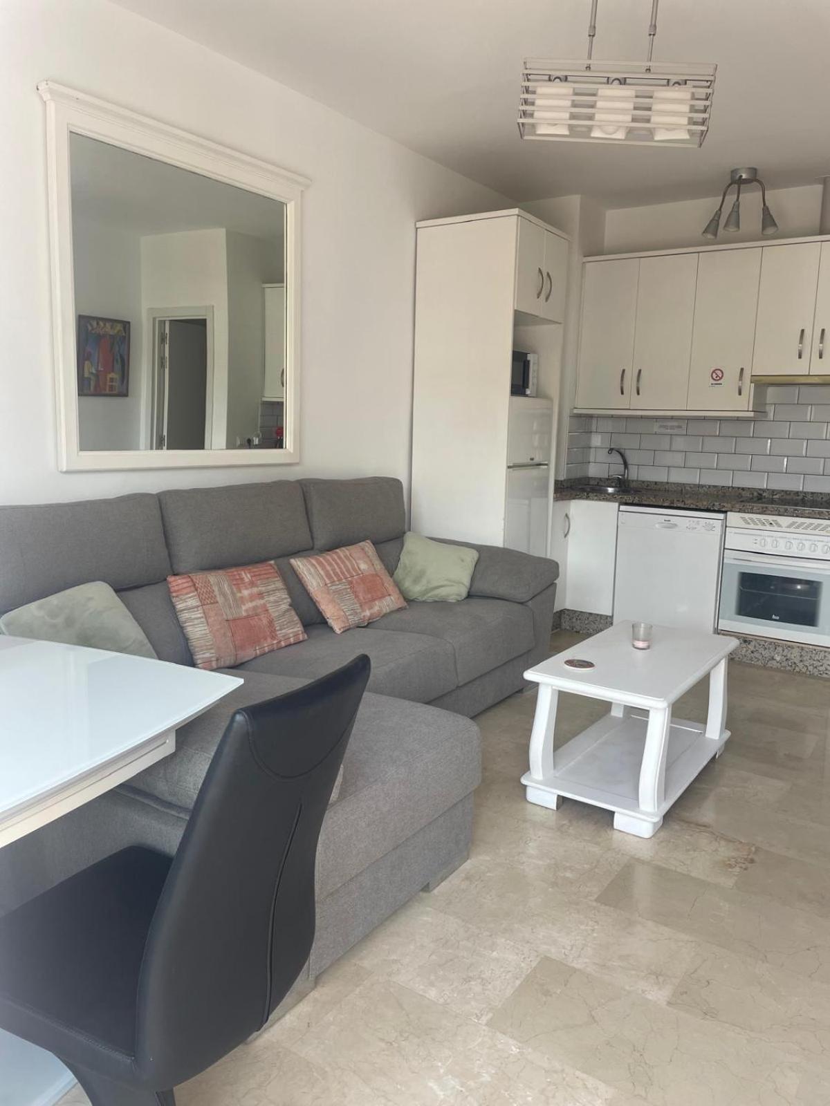 Appartement Urb Alcantara