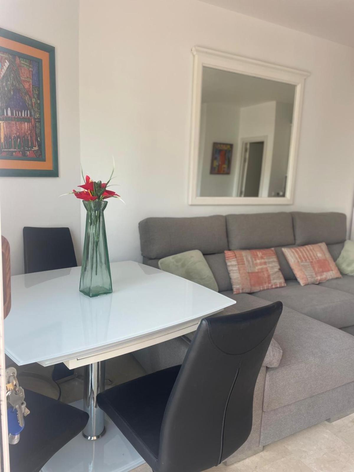Appartement Urb Alcantara *